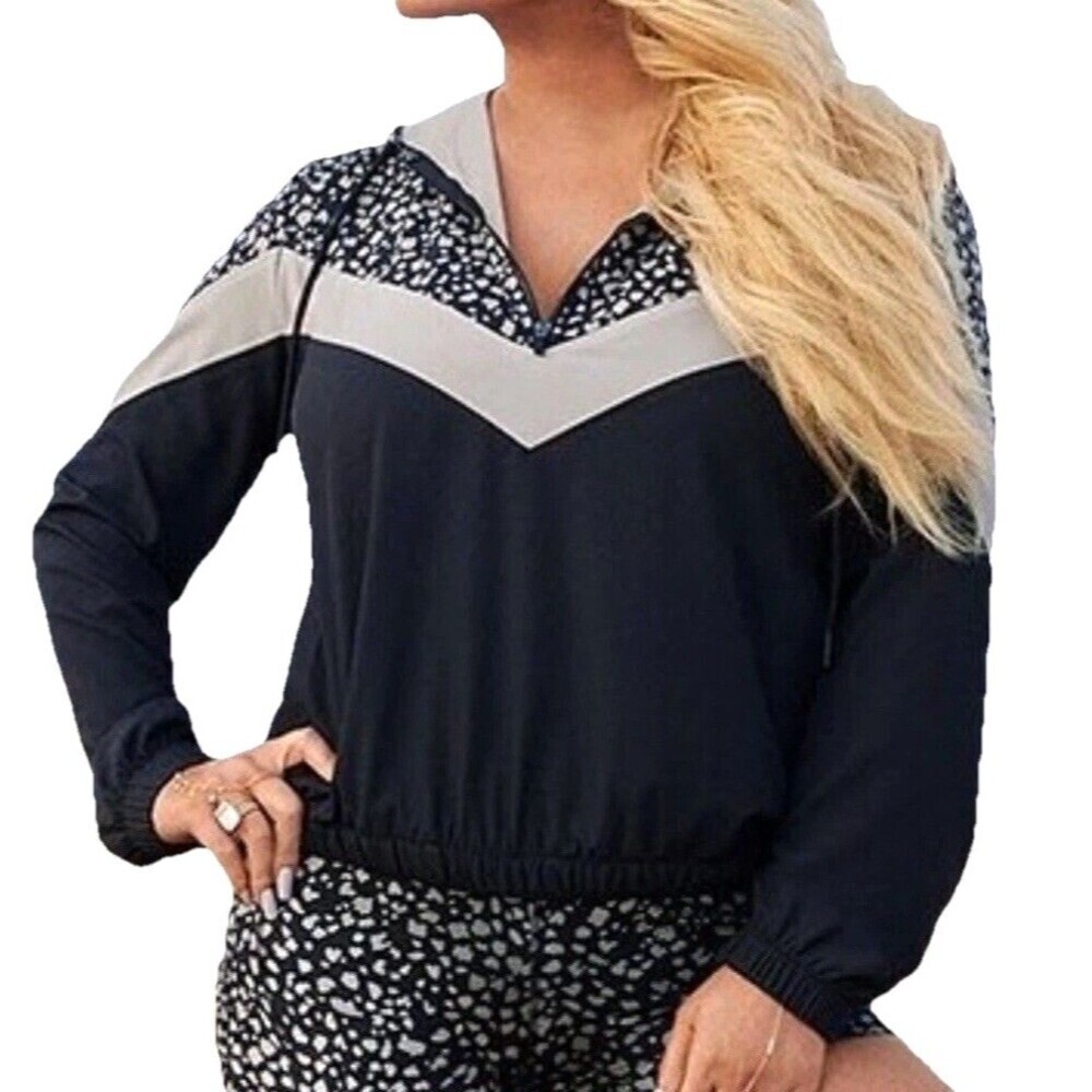 Jessica Simpson Jacket Windbreaker Leopard Size L Hoodie Light weight